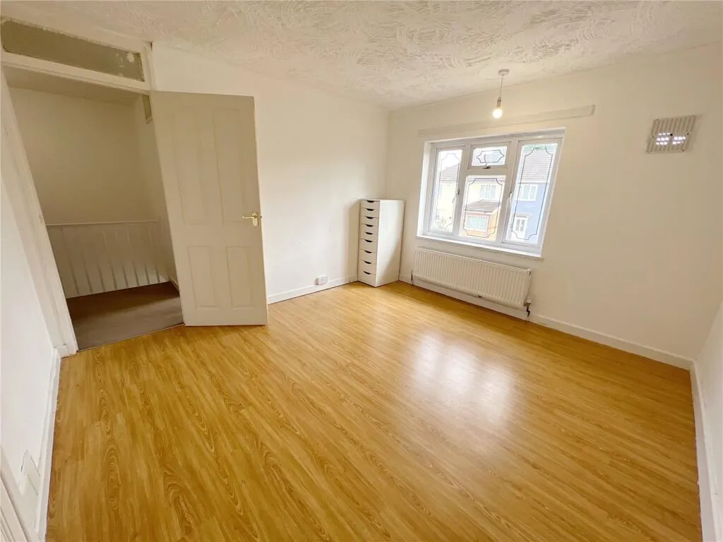 3 bed Terraced