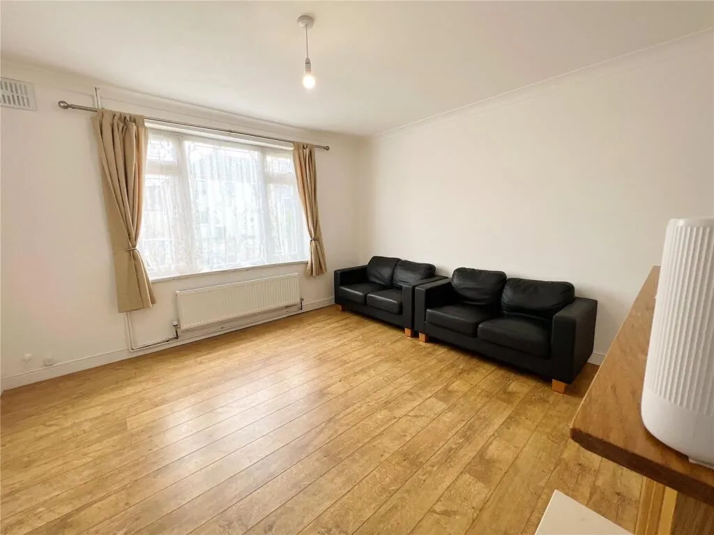 3 bed Terraced