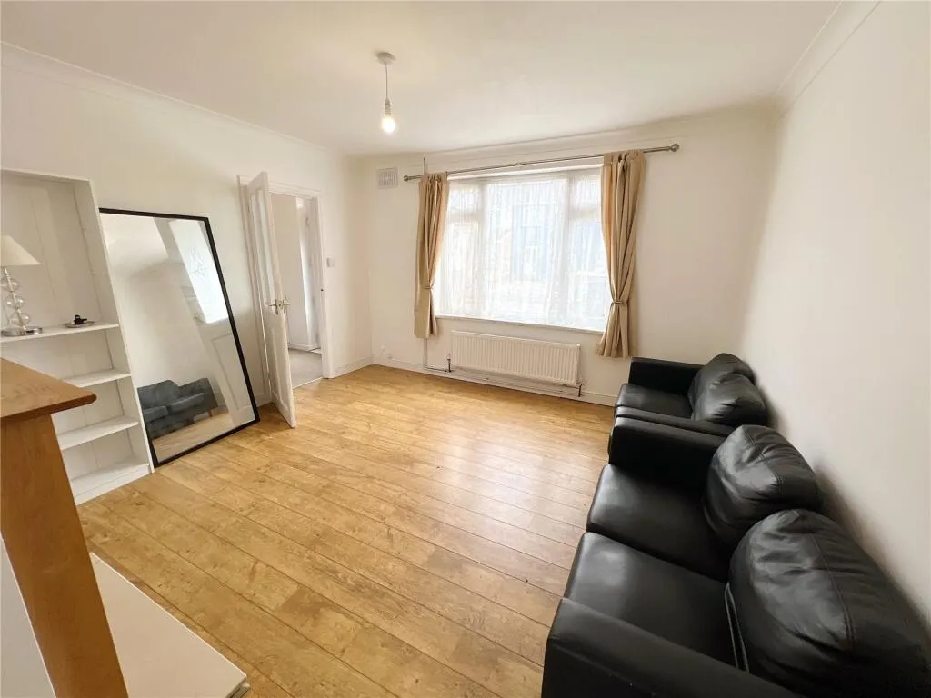 3 bed Terraced