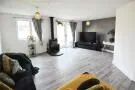 5 bed Detached