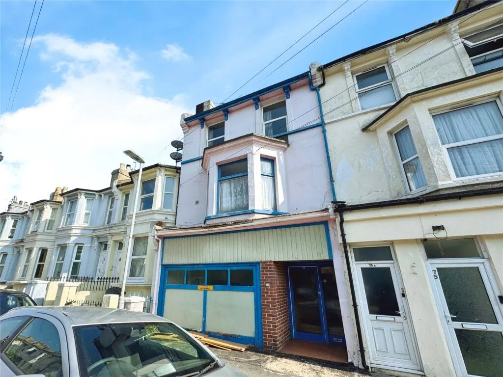 4 bed Terraced