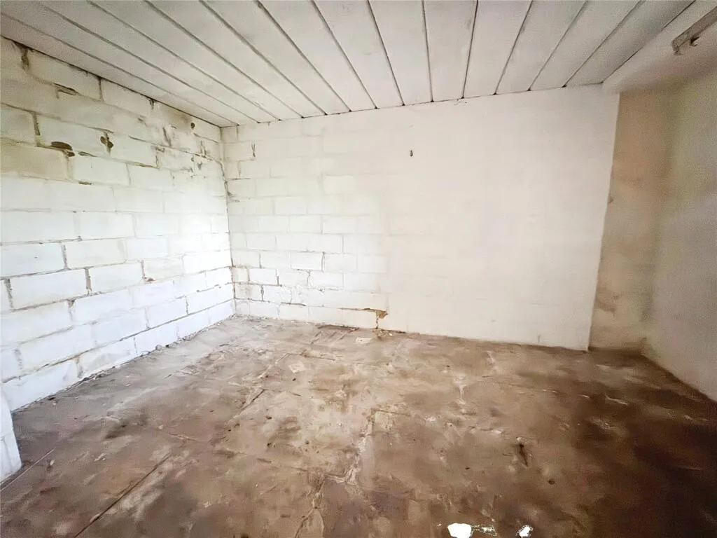4 bed Terraced