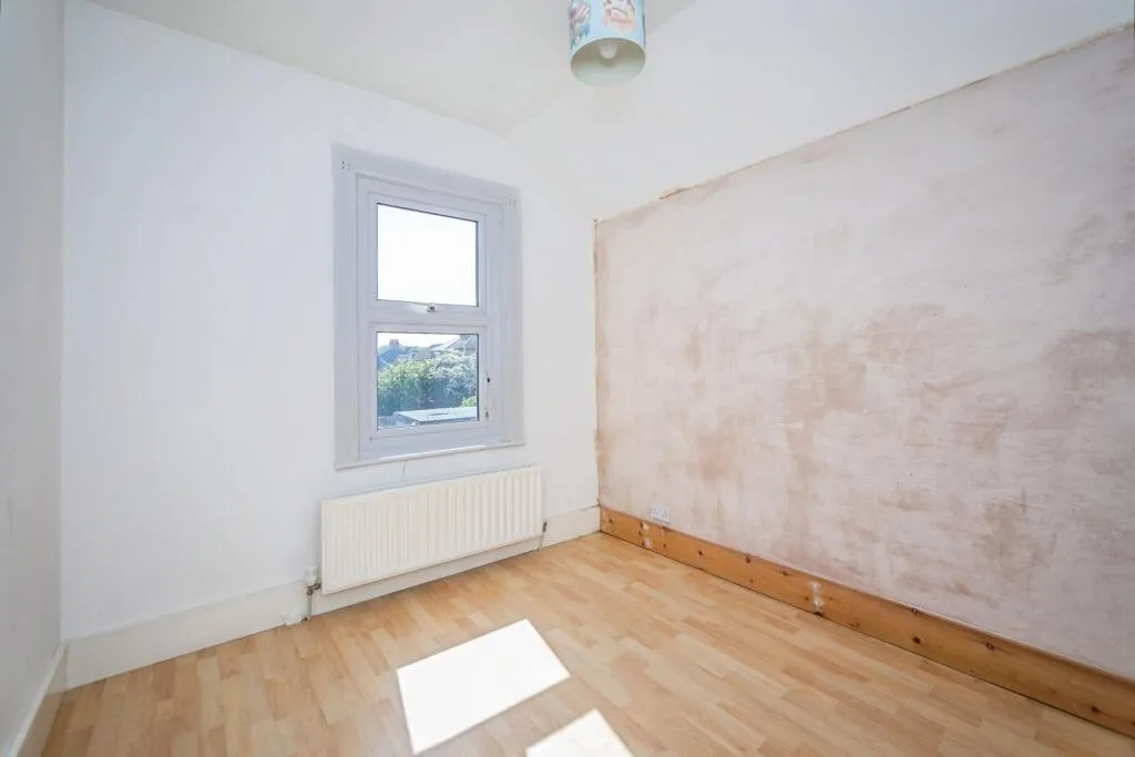 4 bed Terraced