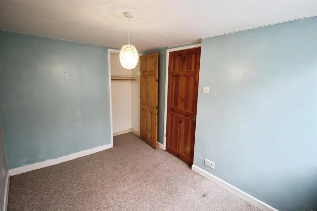 5 bed End of Terrace