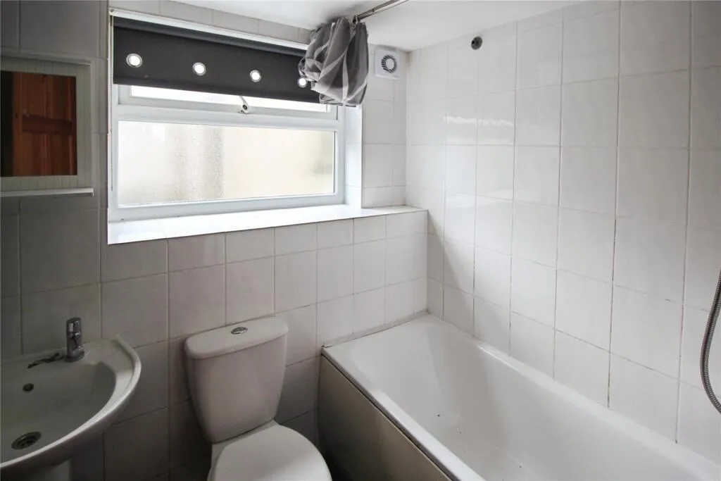 5 bed End of Terrace