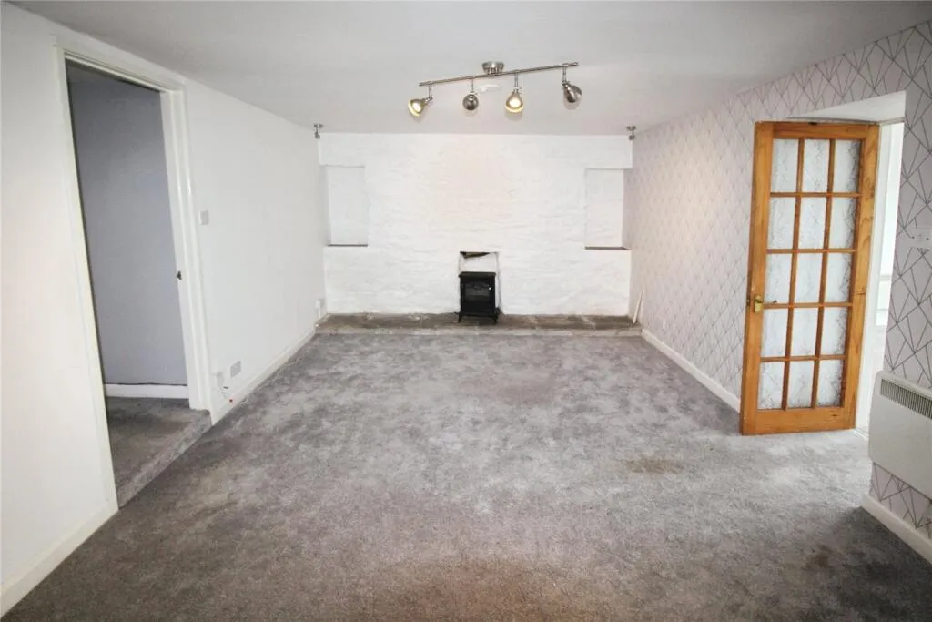 5 bed End of Terrace