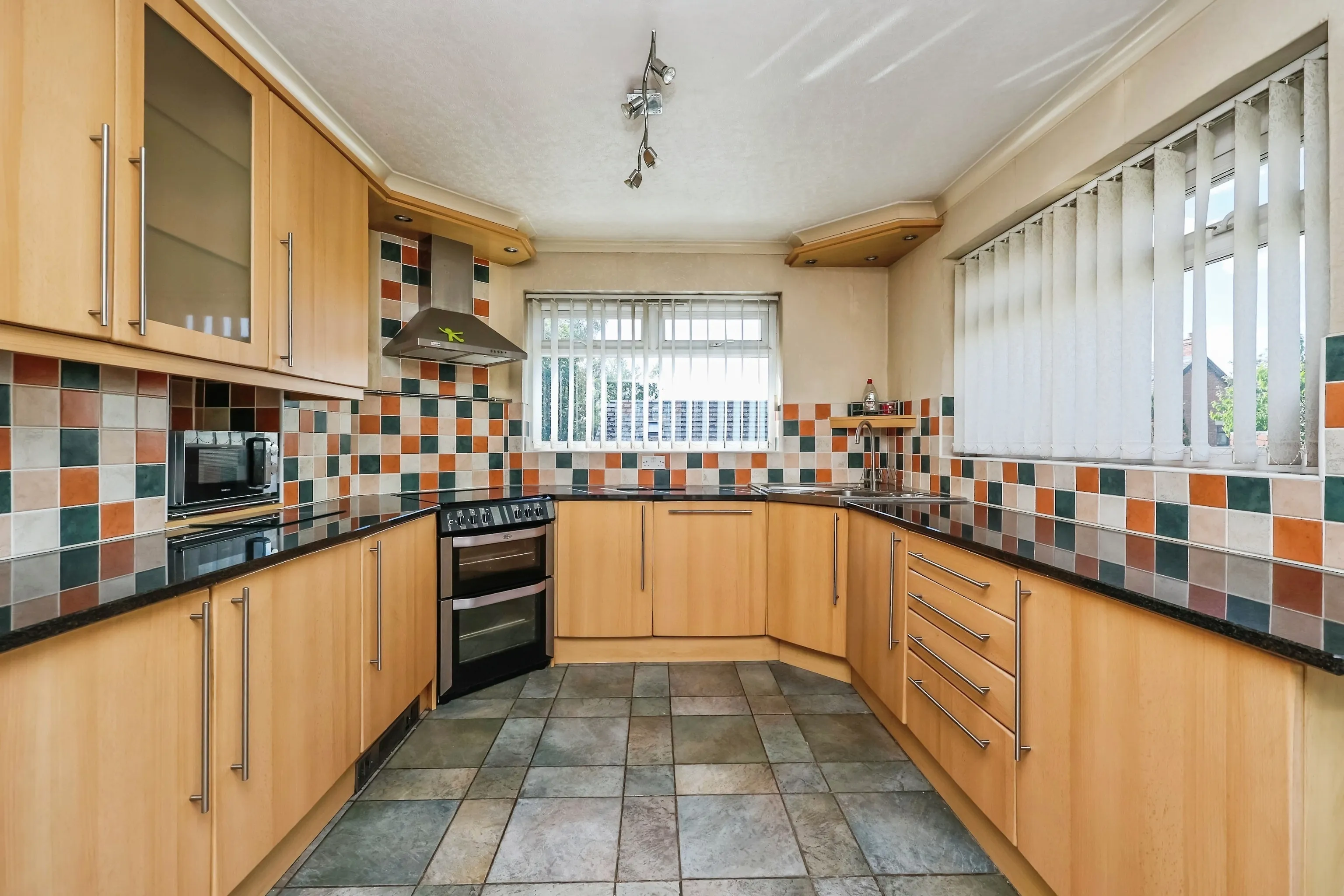 2 bed Detached Bungalow