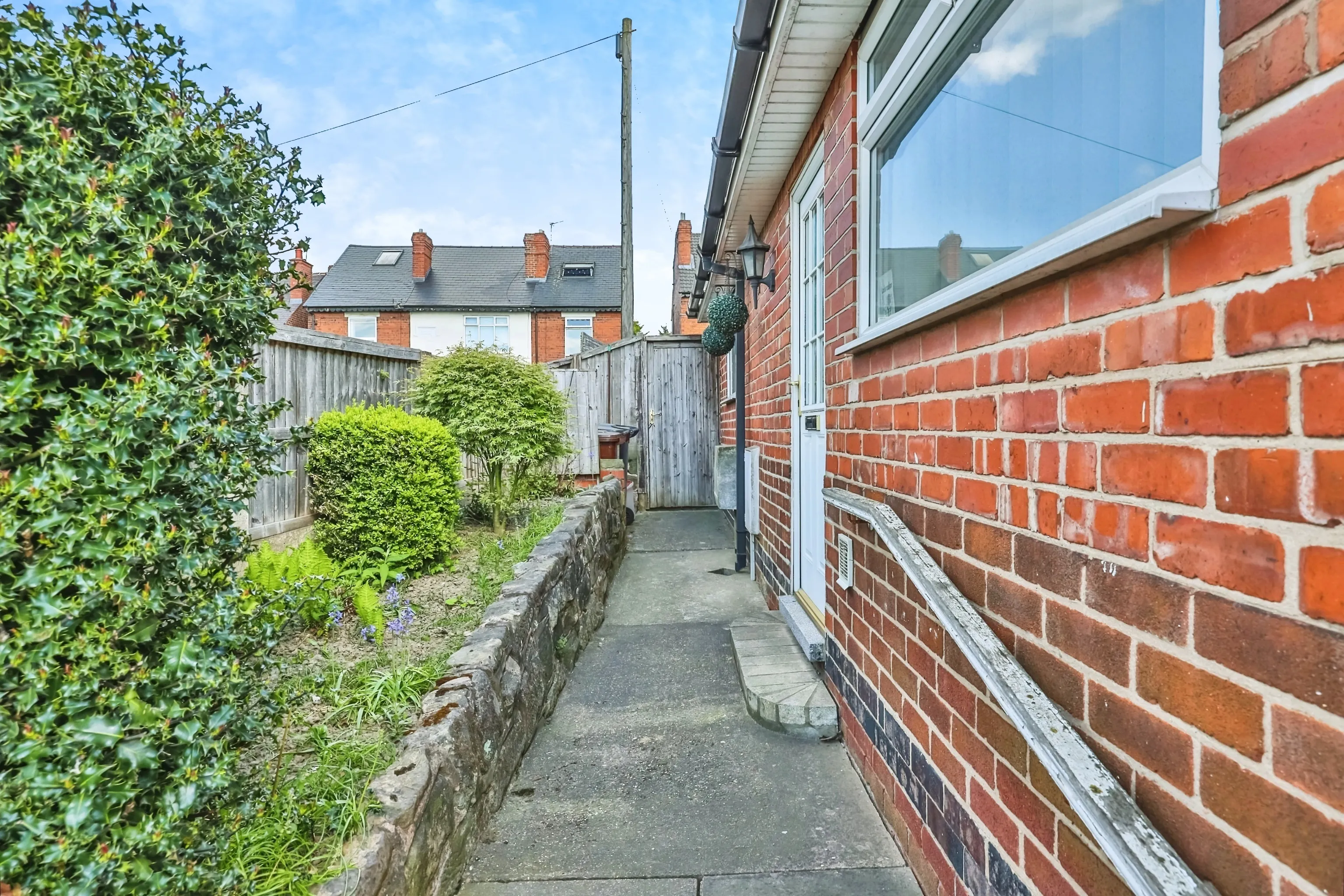 2 bed Detached Bungalow