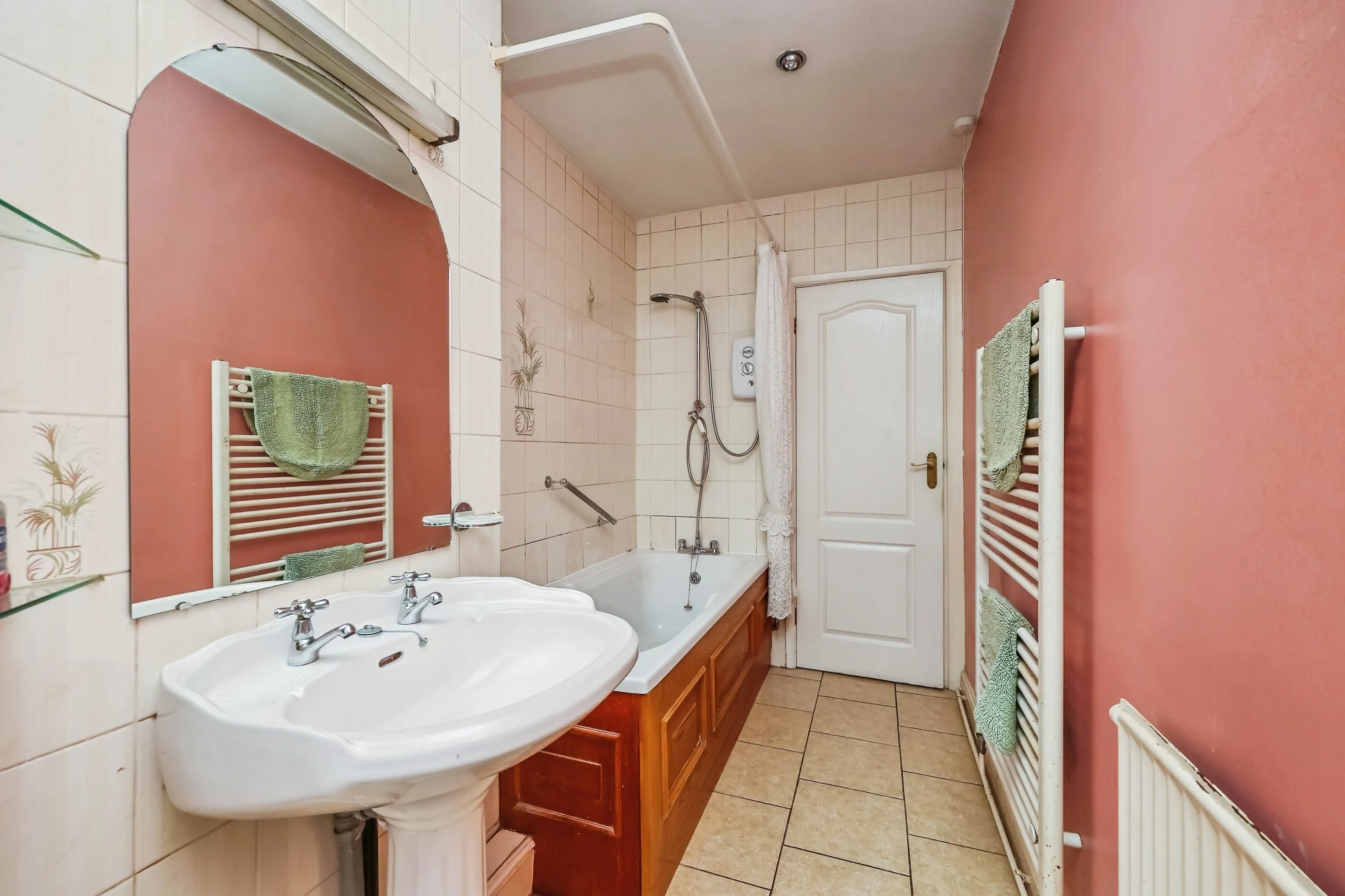 2 bed Detached Bungalow