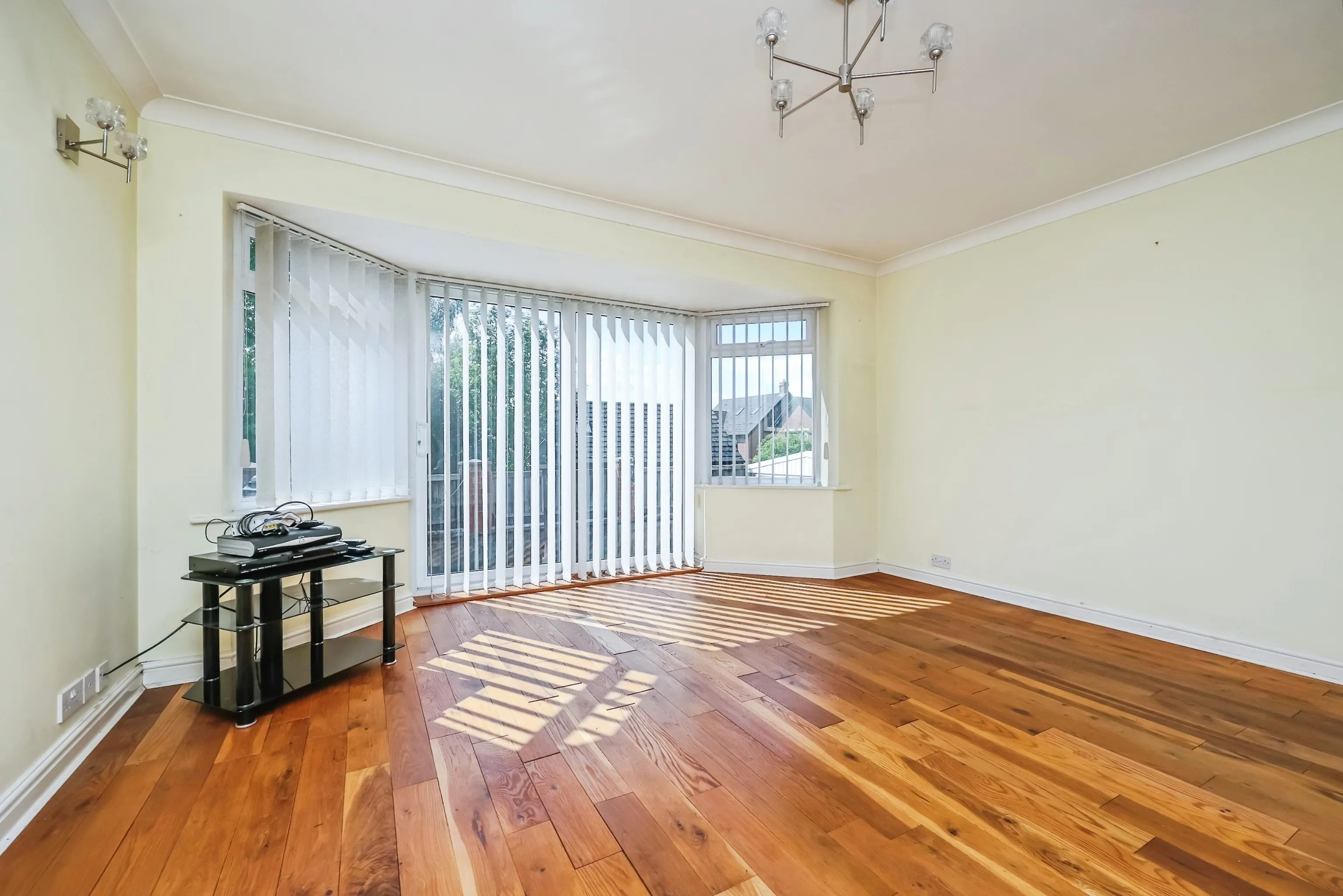 2 bed Detached Bungalow