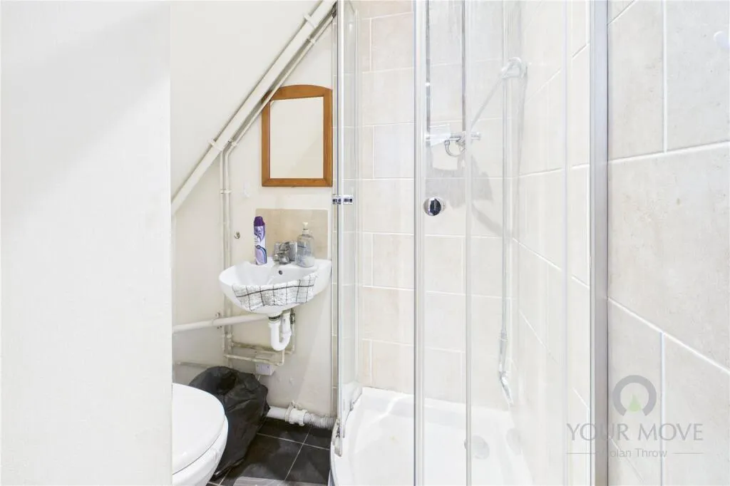4 bed End of Terrace