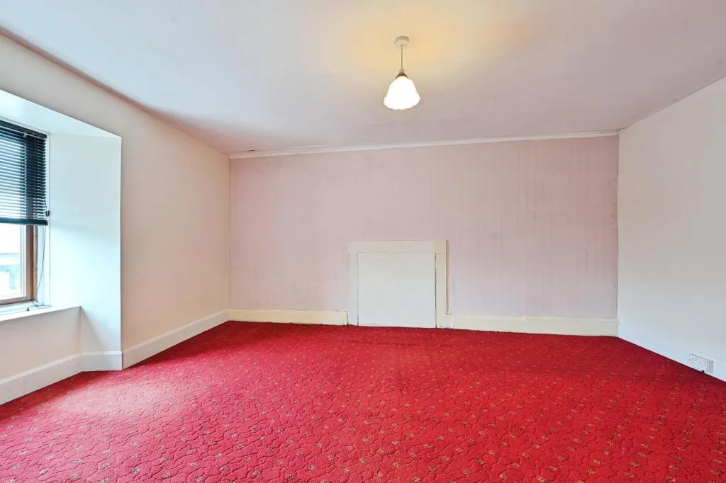 5 bed Terraced
