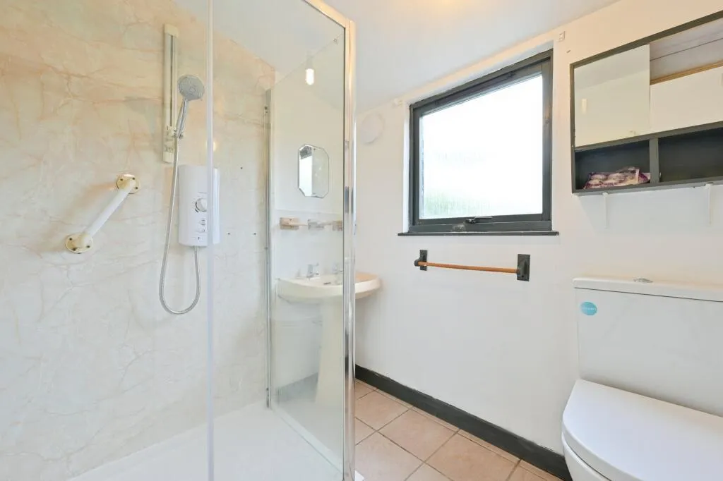 5 bed Terraced