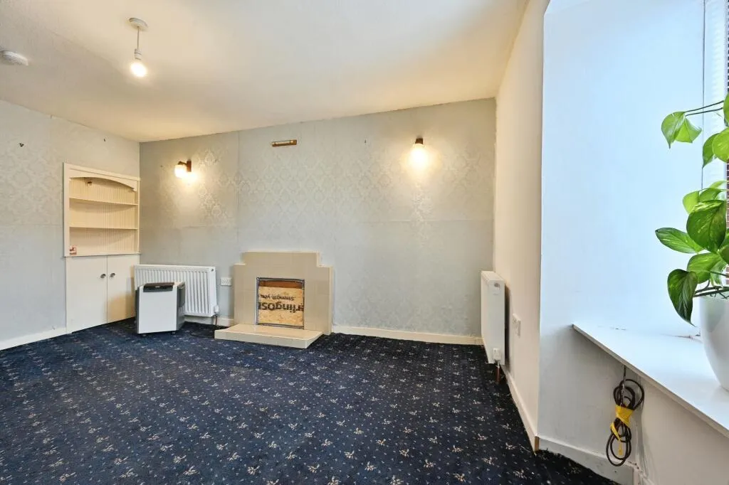 5 bed Terraced