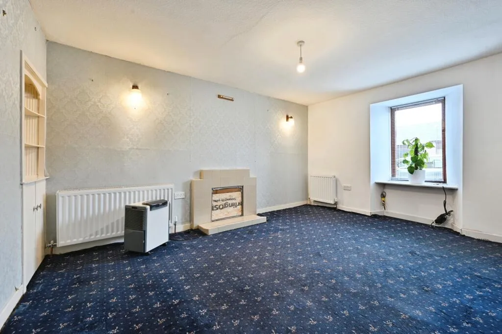 5 bed Terraced