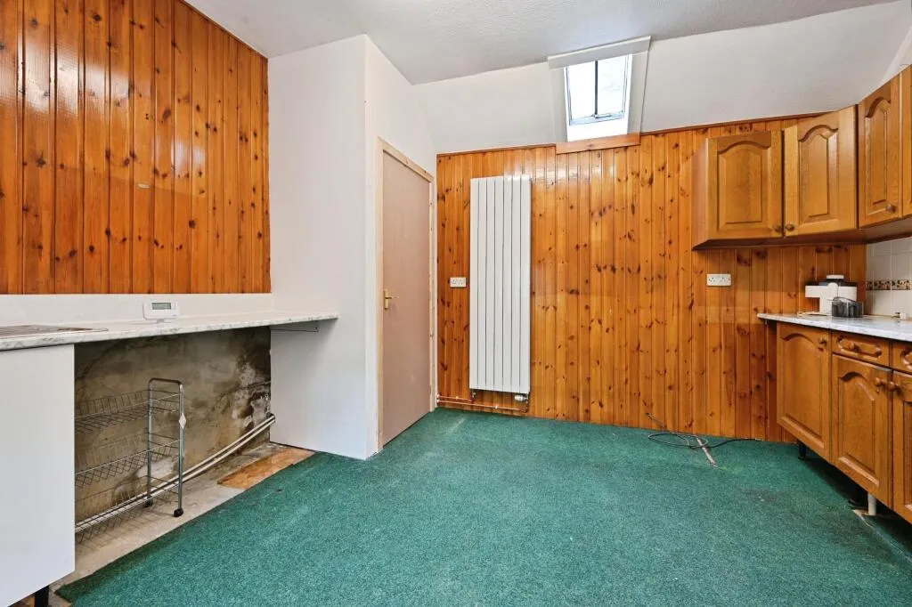 5 bed Terraced