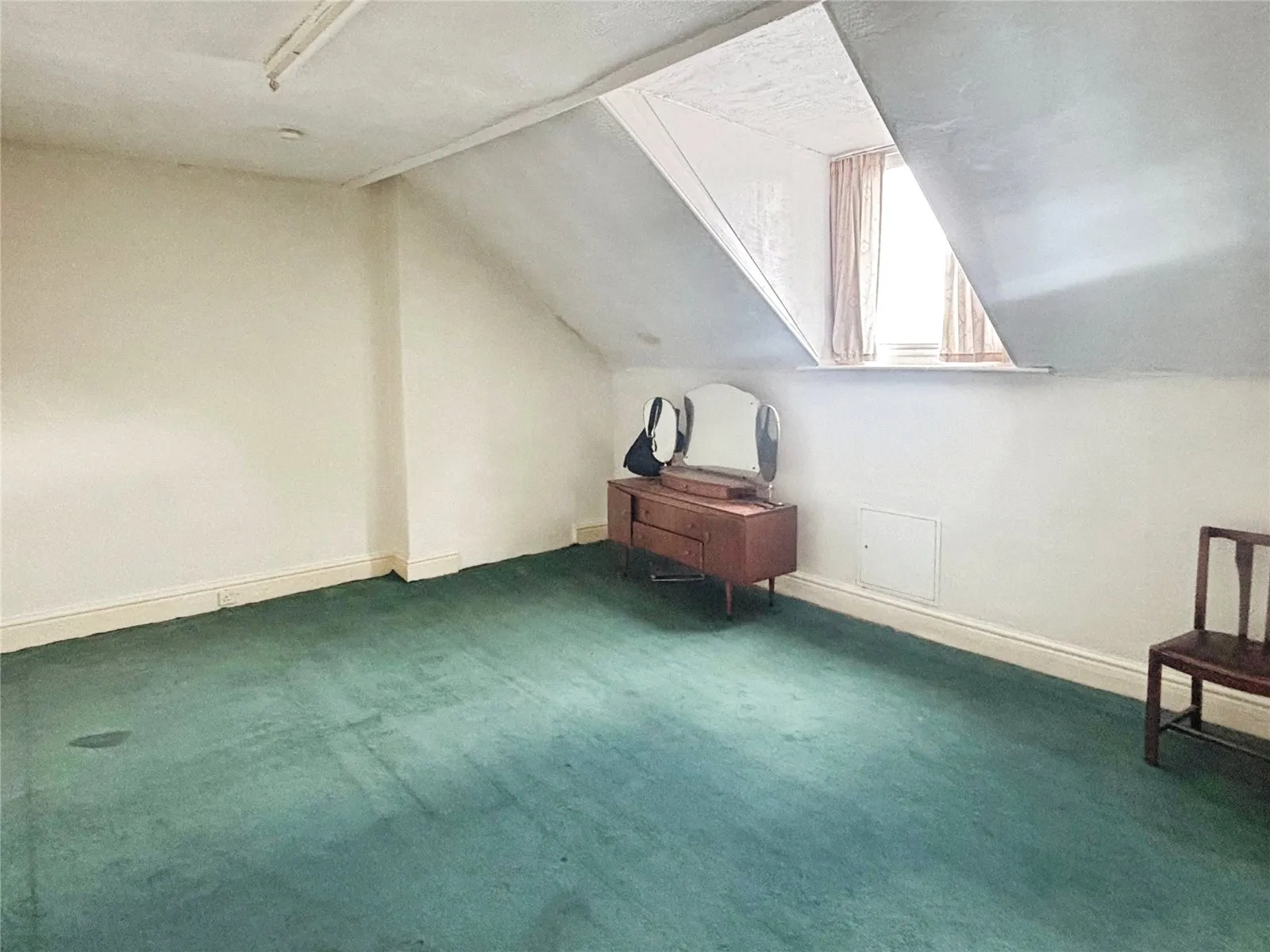 4 bed Terraced
