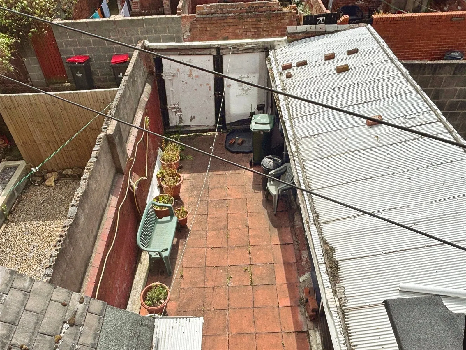 4 bed Terraced