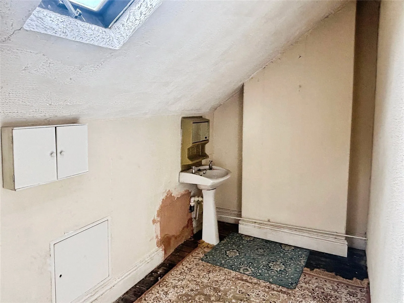 4 bed Terraced