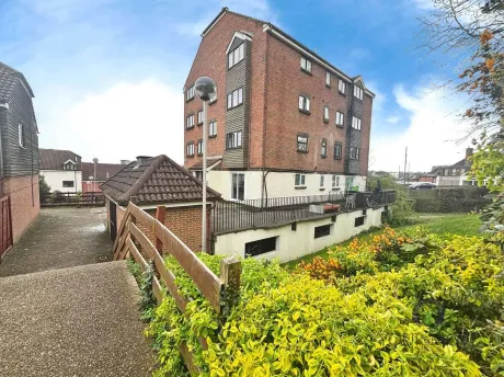 1 bed Apartment