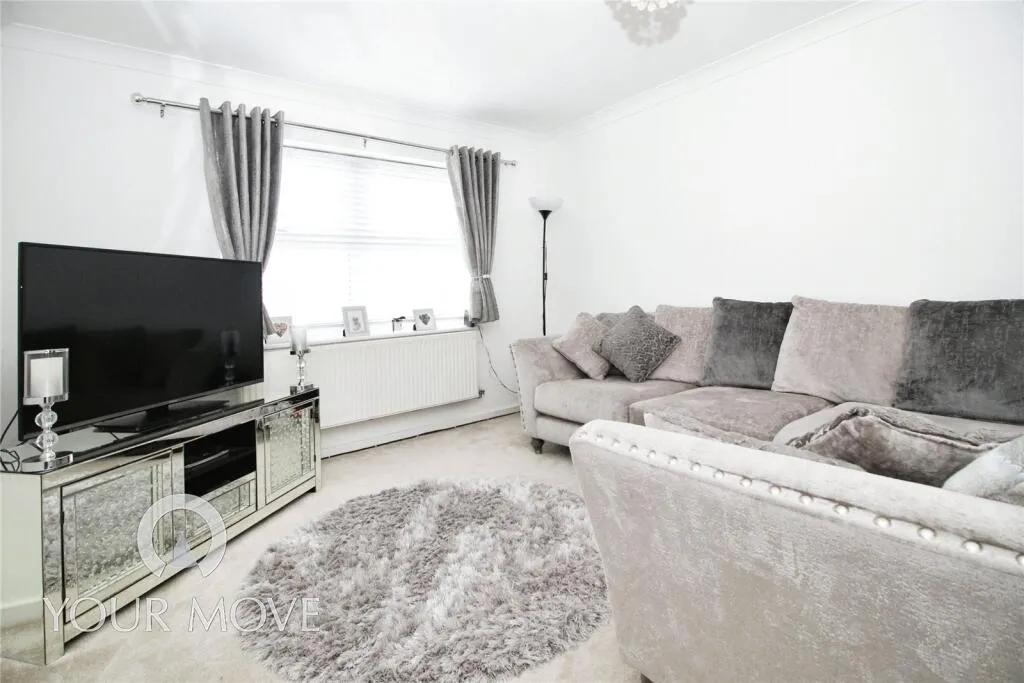 1 bed Ground Flat