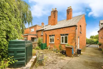 3 bed Character Property