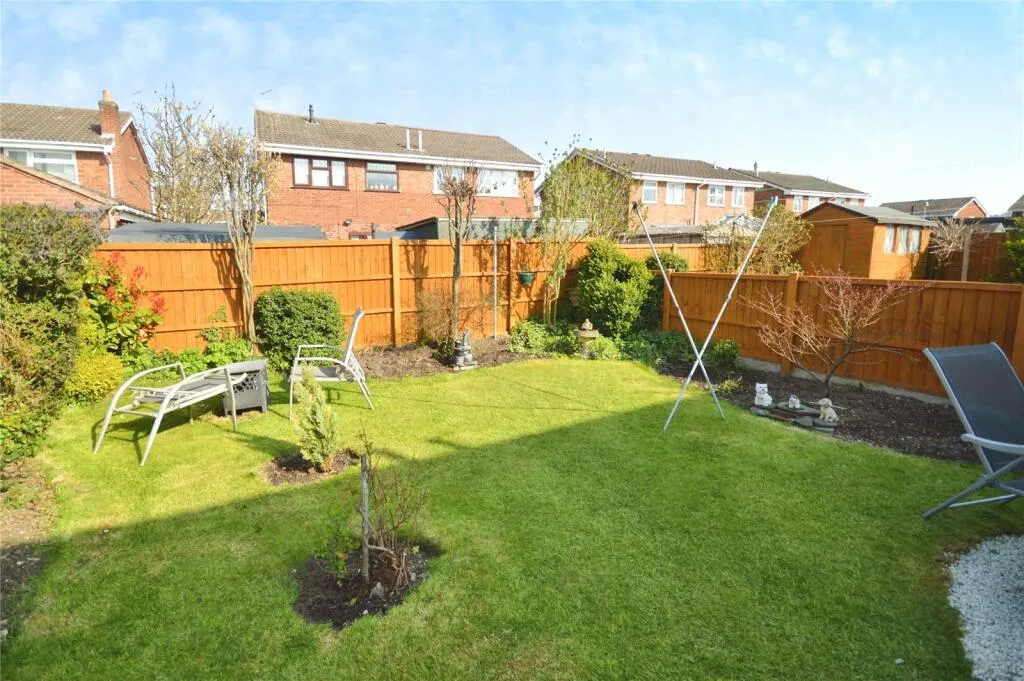 3 bed Semi-Detached