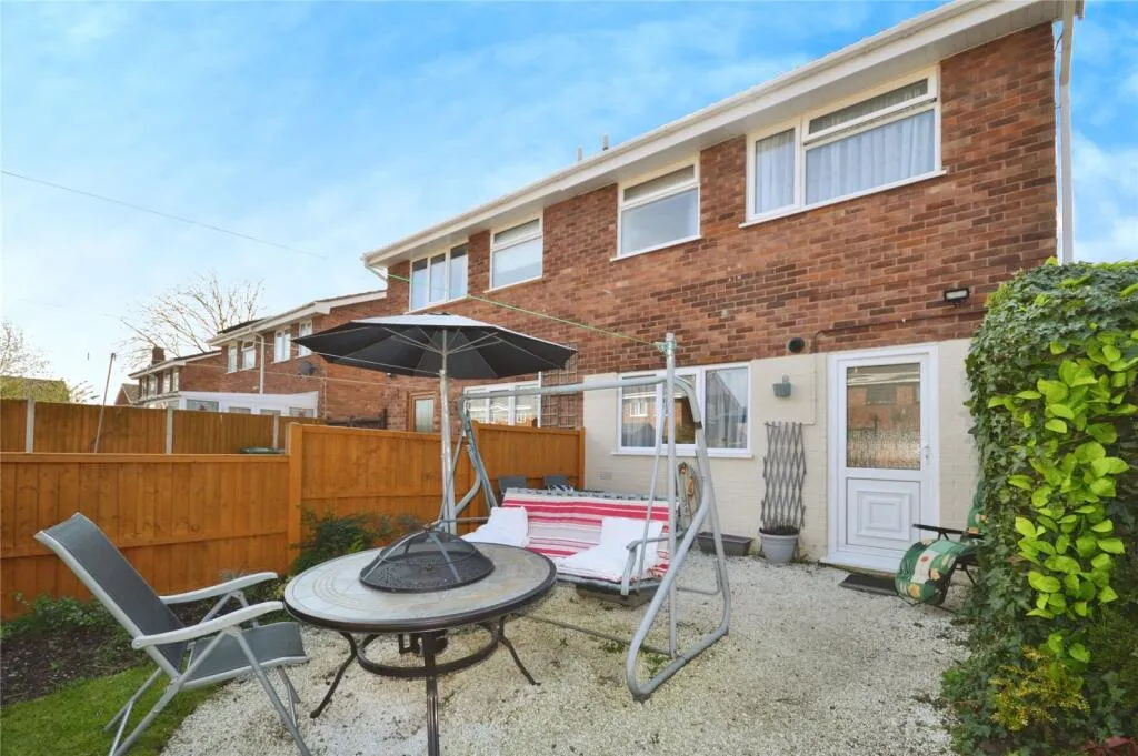 3 bed Semi-Detached