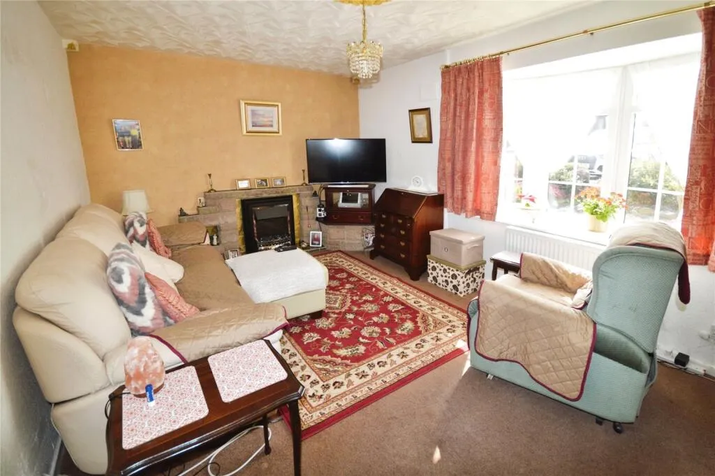 3 bed Semi-Detached