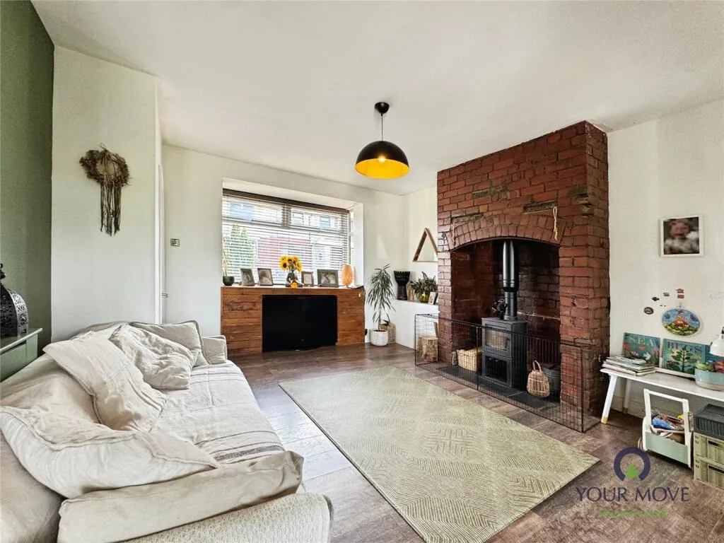 3 bed End of Terrace