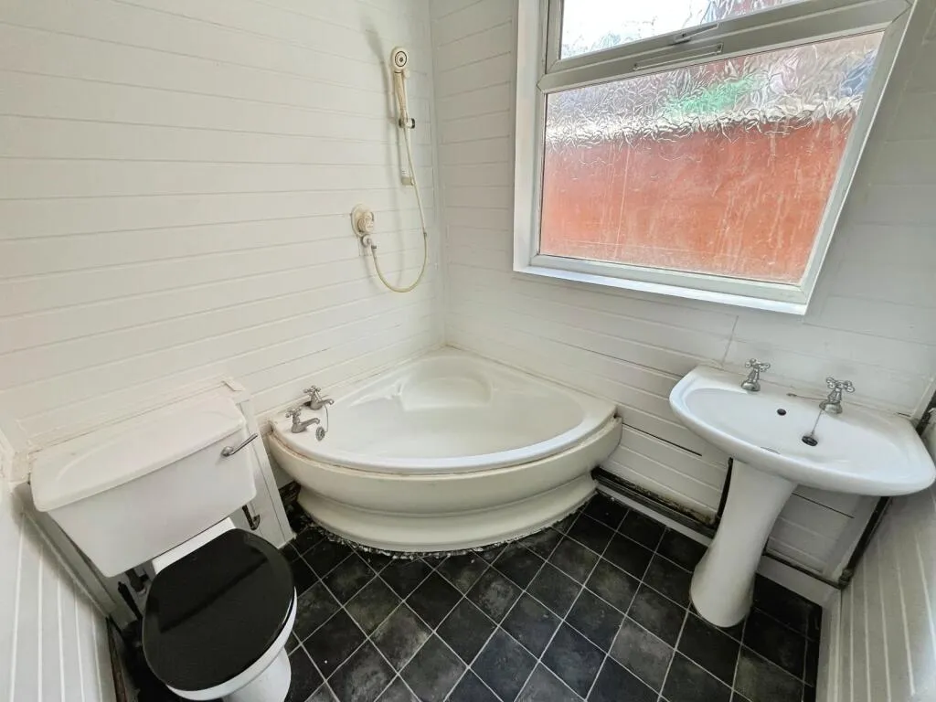 3 bed Terraced