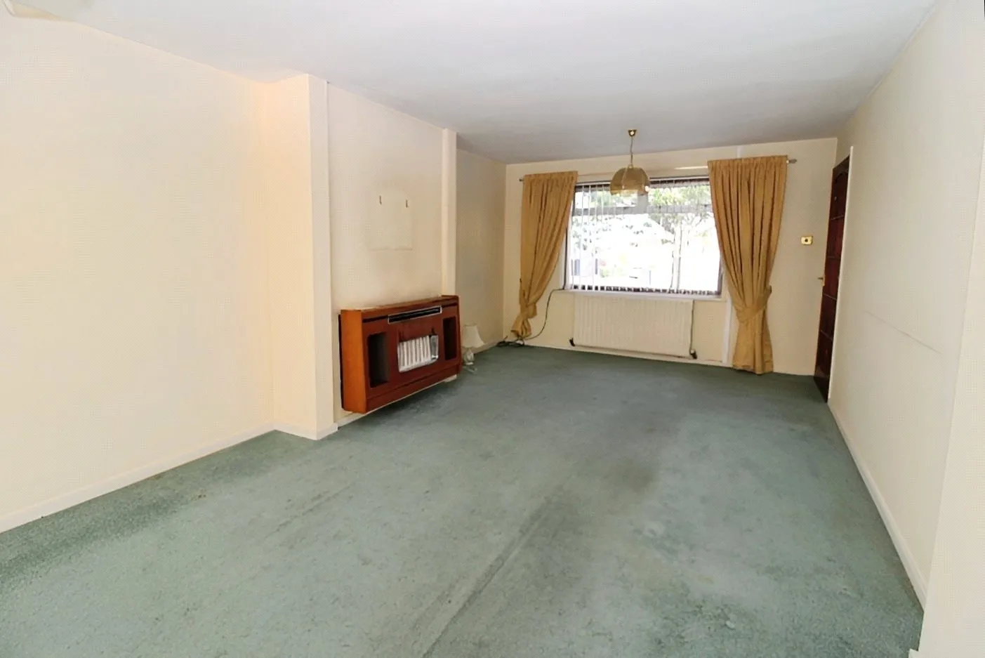 3 bed Semi-Detached