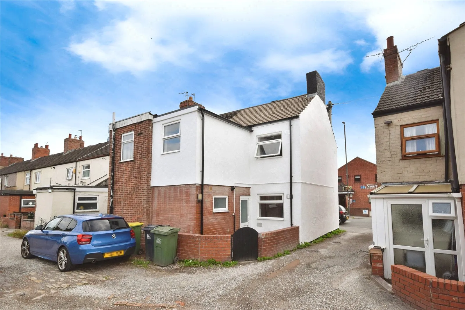 3 bed End of Terrace