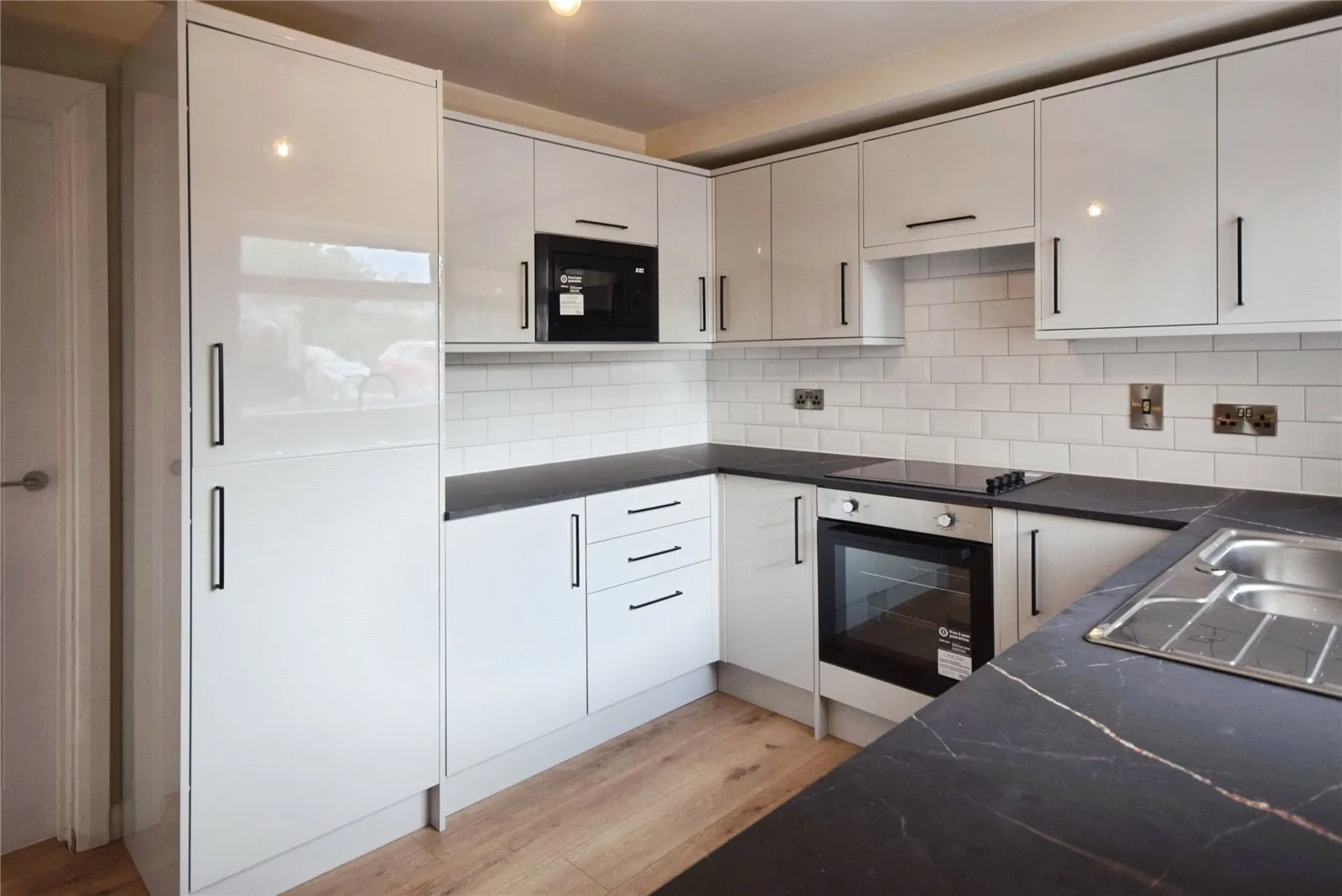 3 bed End of Terrace