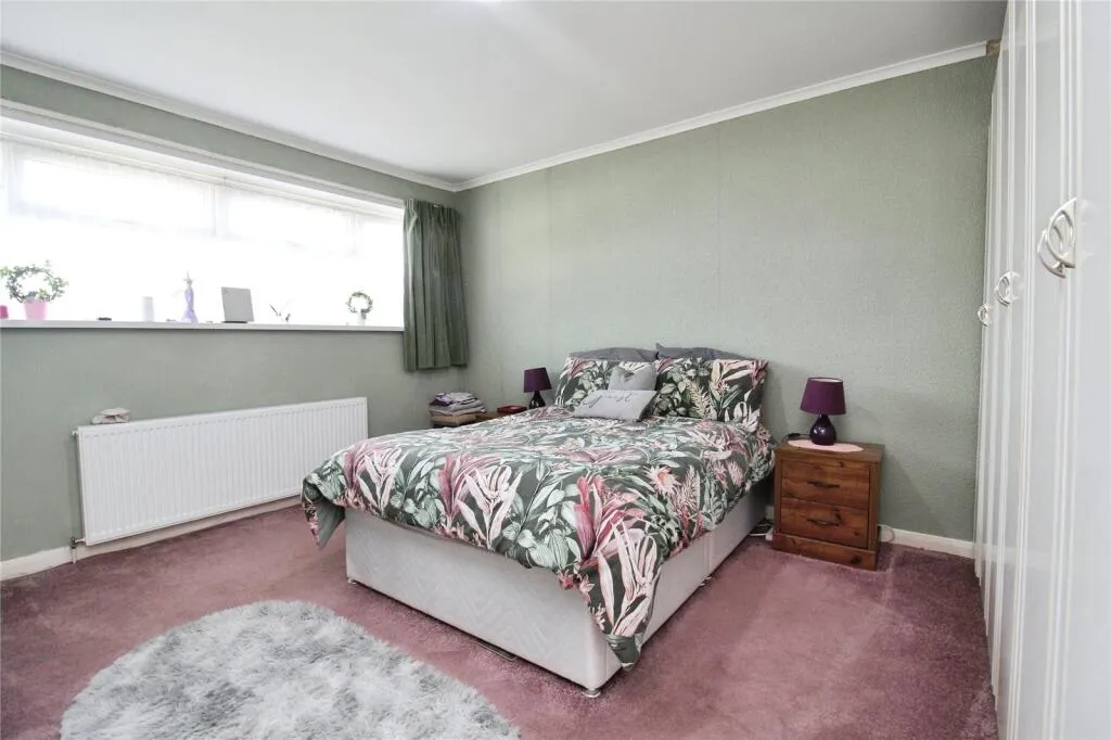 4 bed Semi-Detached Bungalow