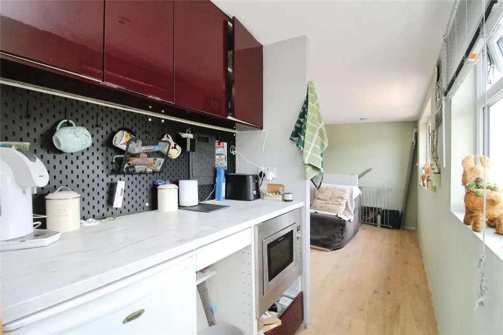 4 bed Semi-Detached Bungalow