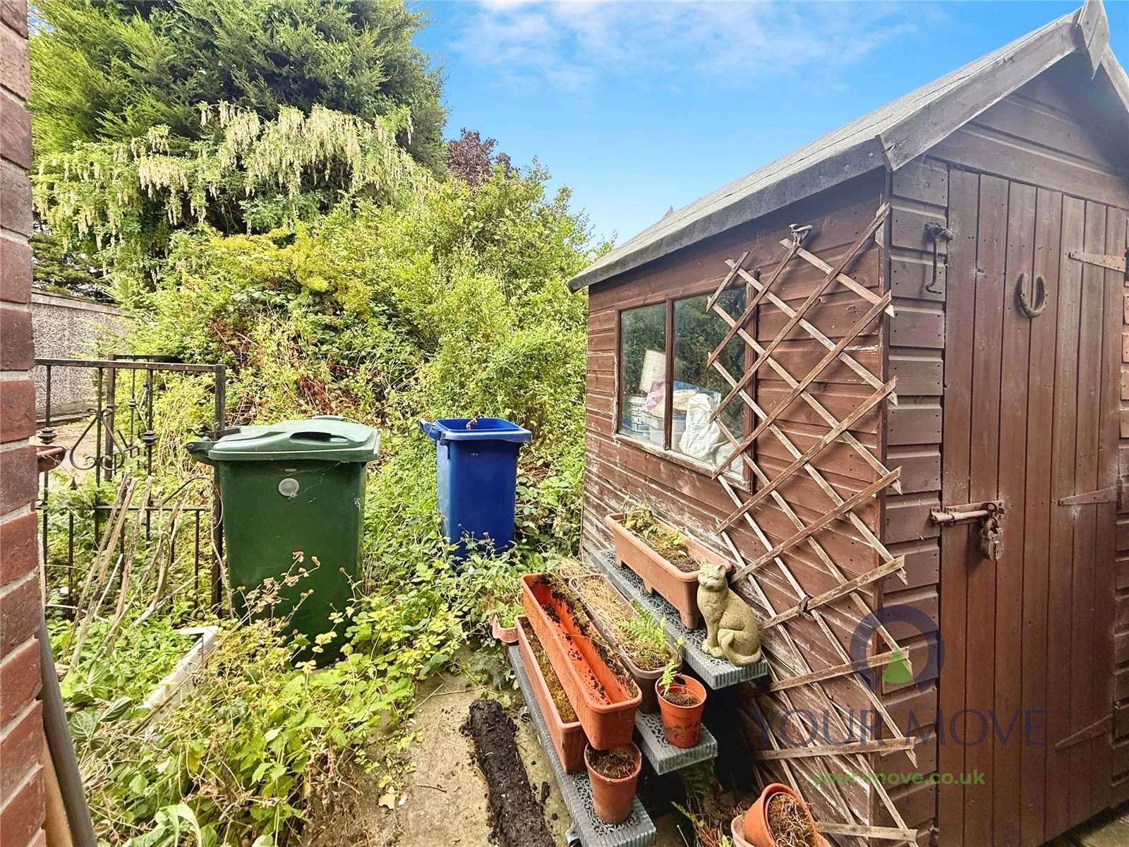 3 bed End of Terrace