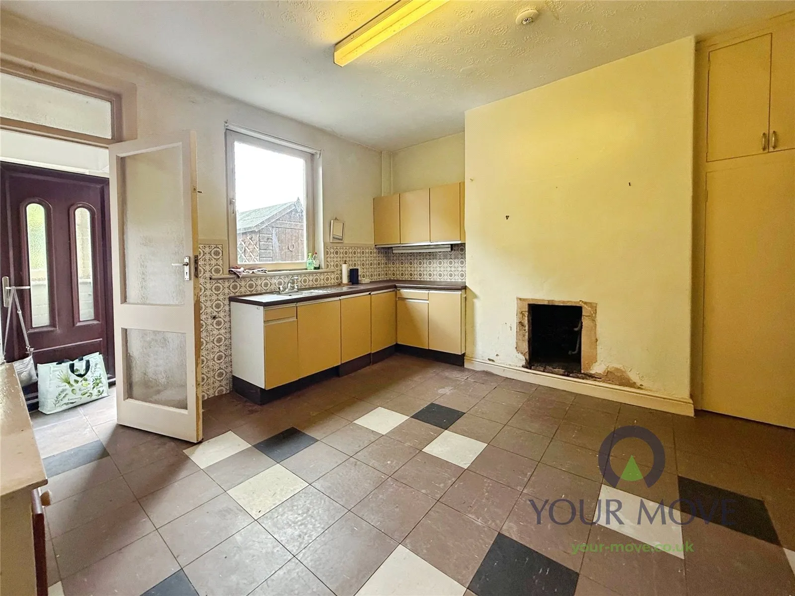 3 bed End of Terrace