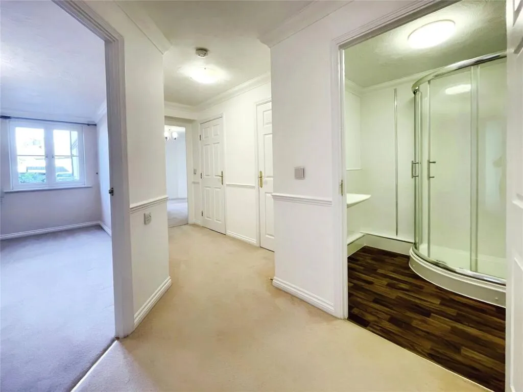 2 bed Retirement Property