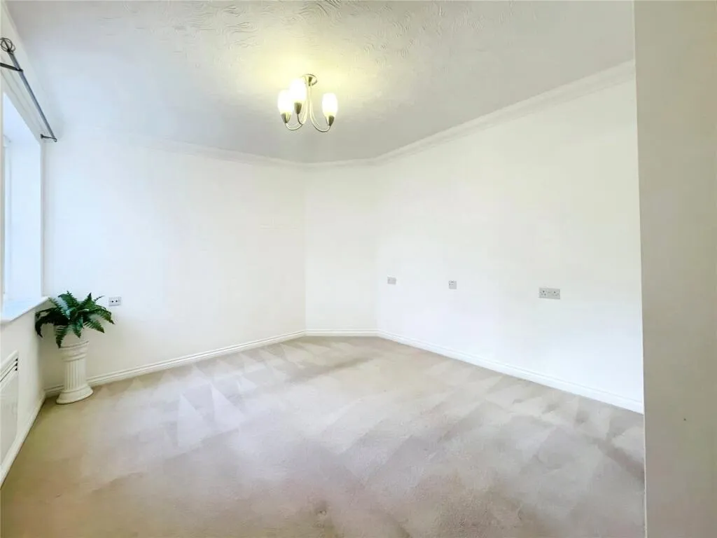 2 bed Retirement Property