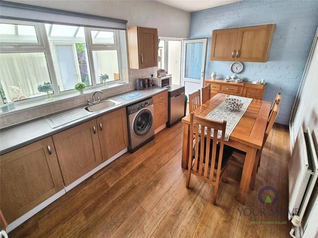 3 bed Town House