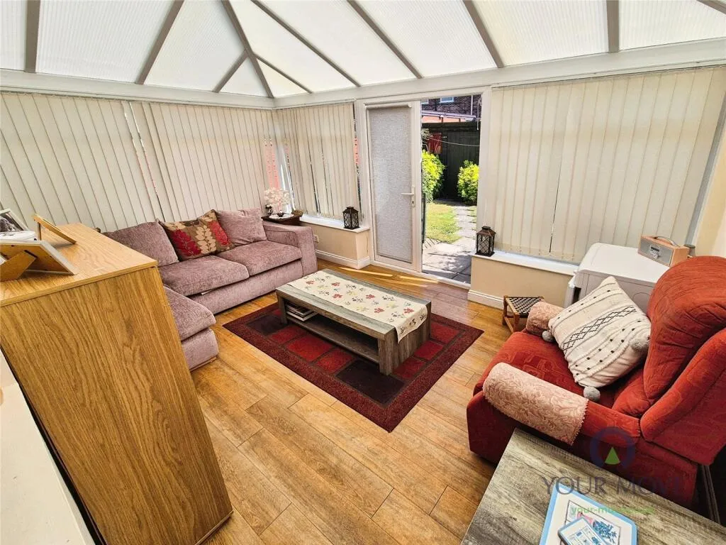 3 bed Town House