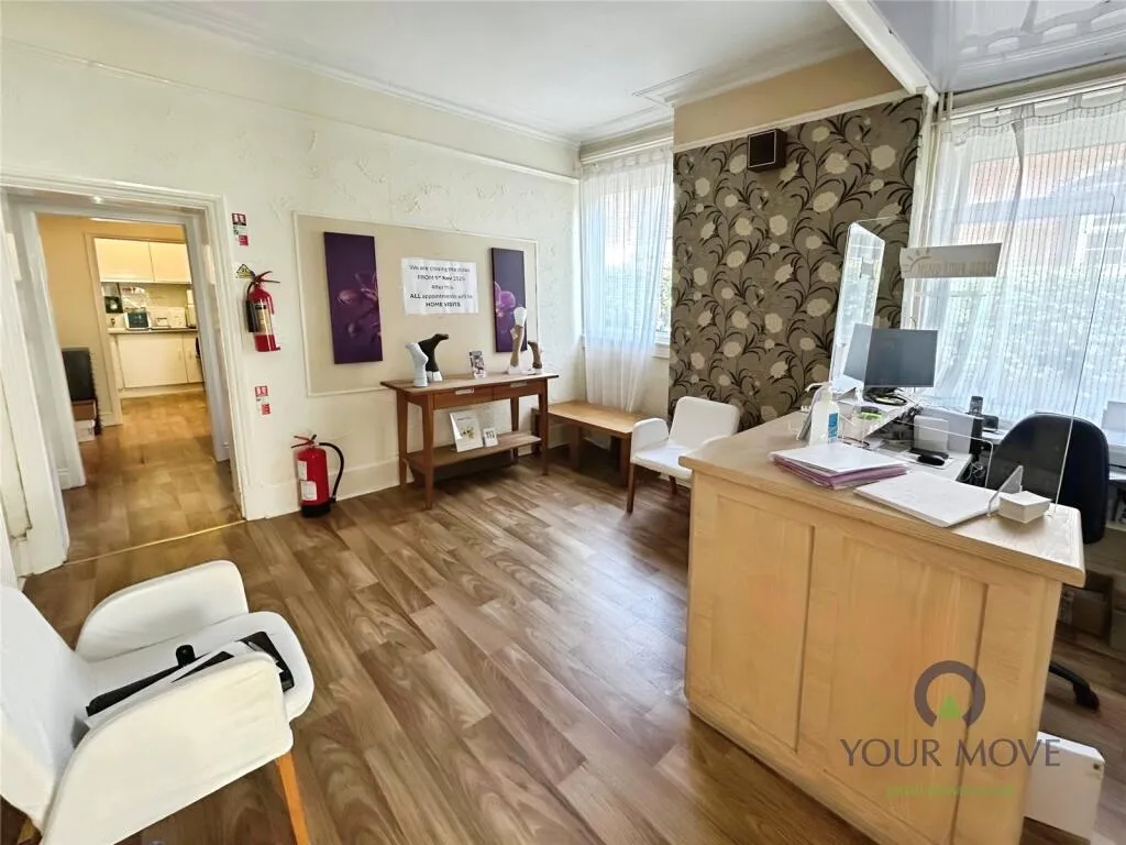 4 bed Semi-Detached
