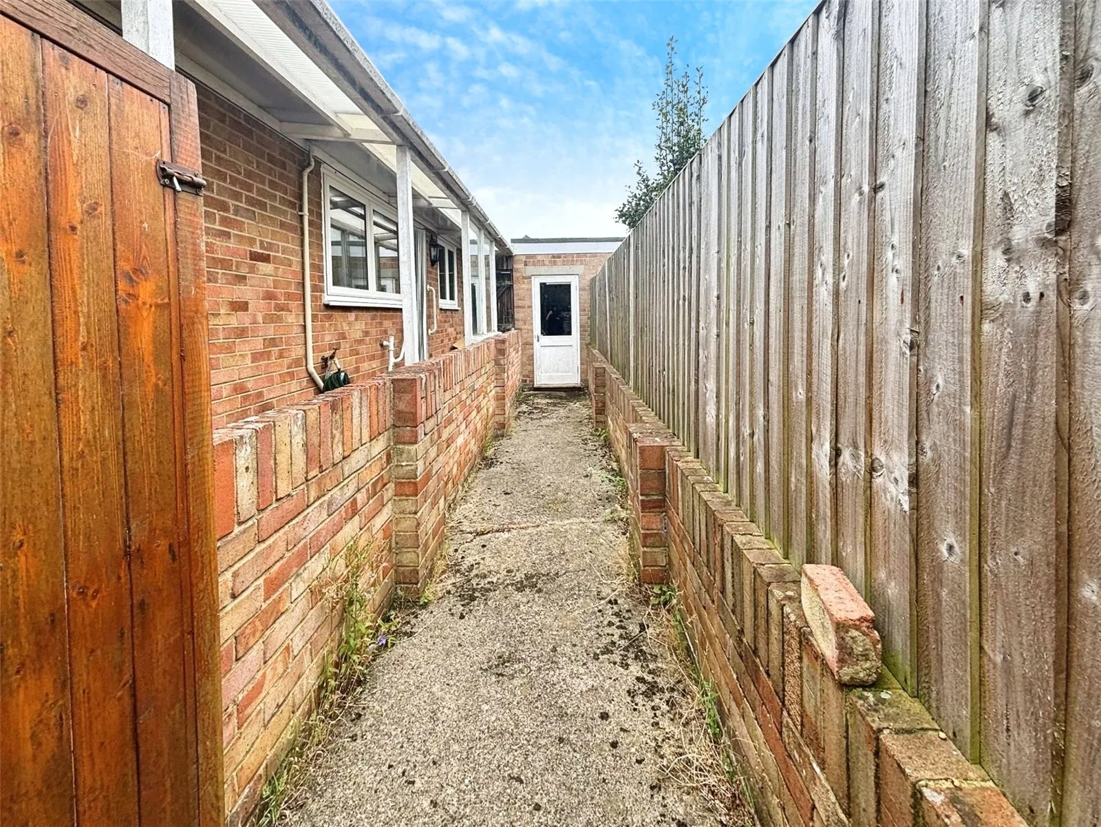 2 bed Detached Bungalow