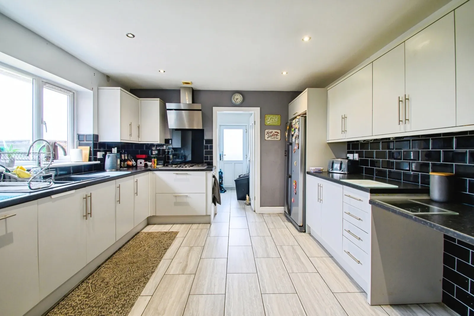 4 bed Detached