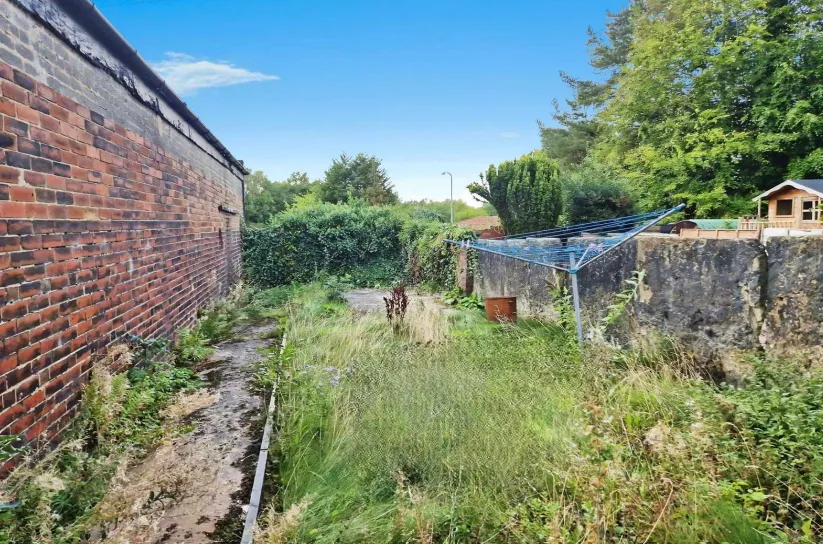 2 bed Terraced