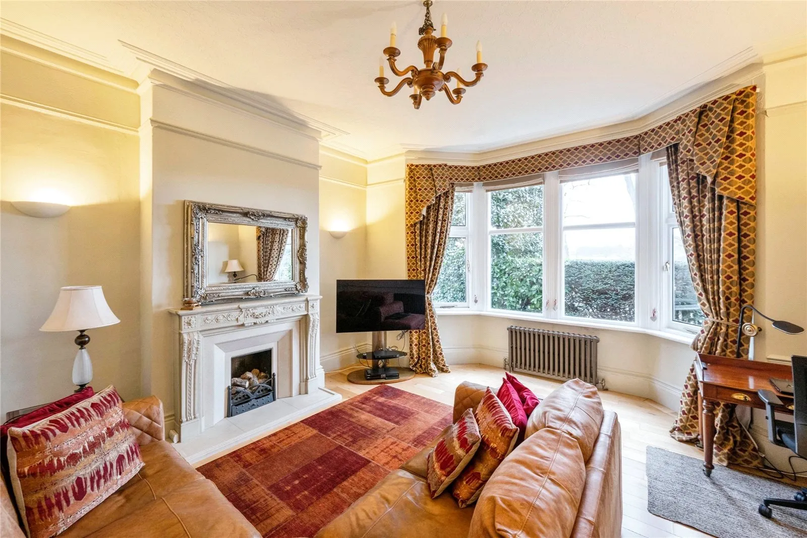 6 bed Semi-Detached