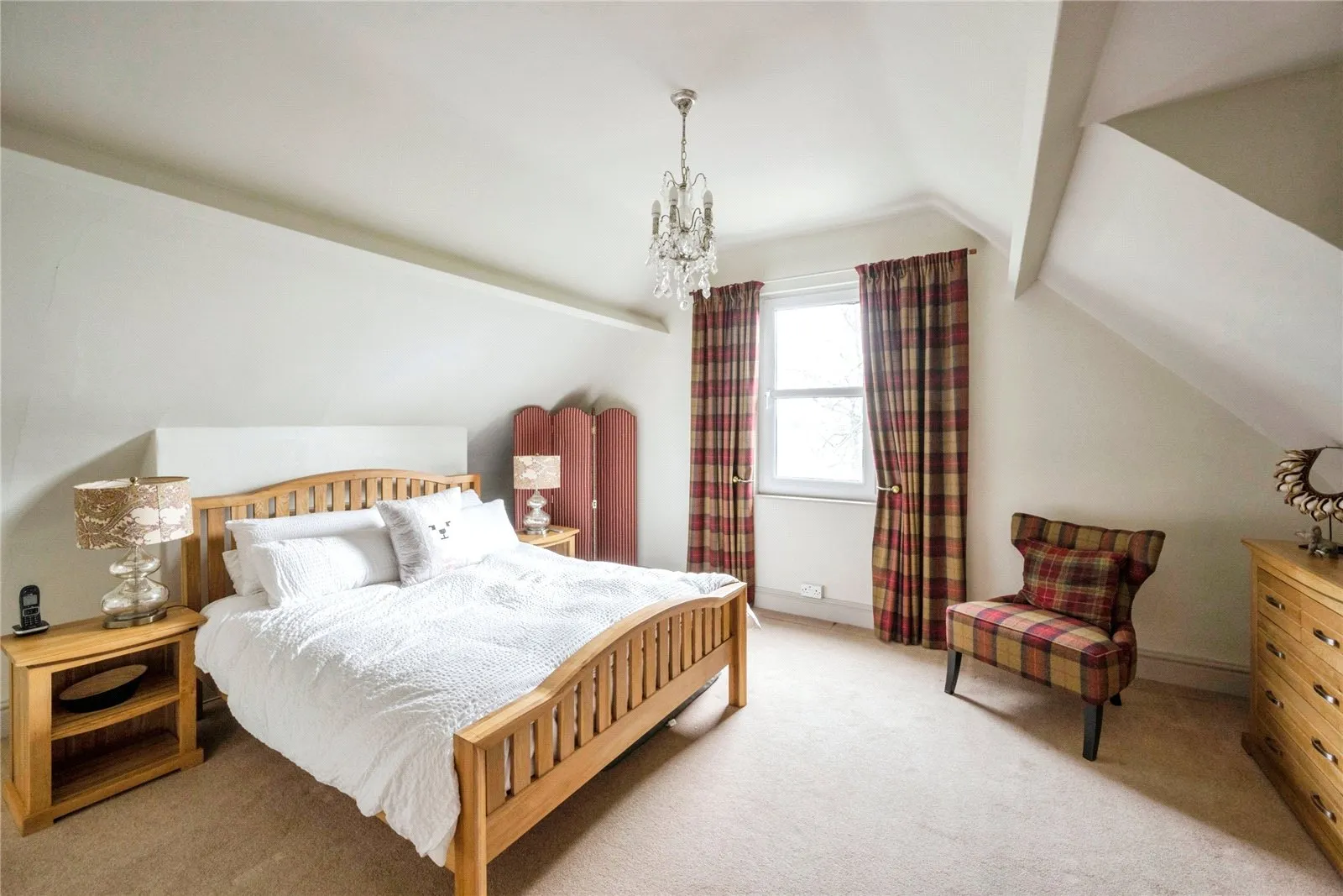 6 bed Semi-Detached