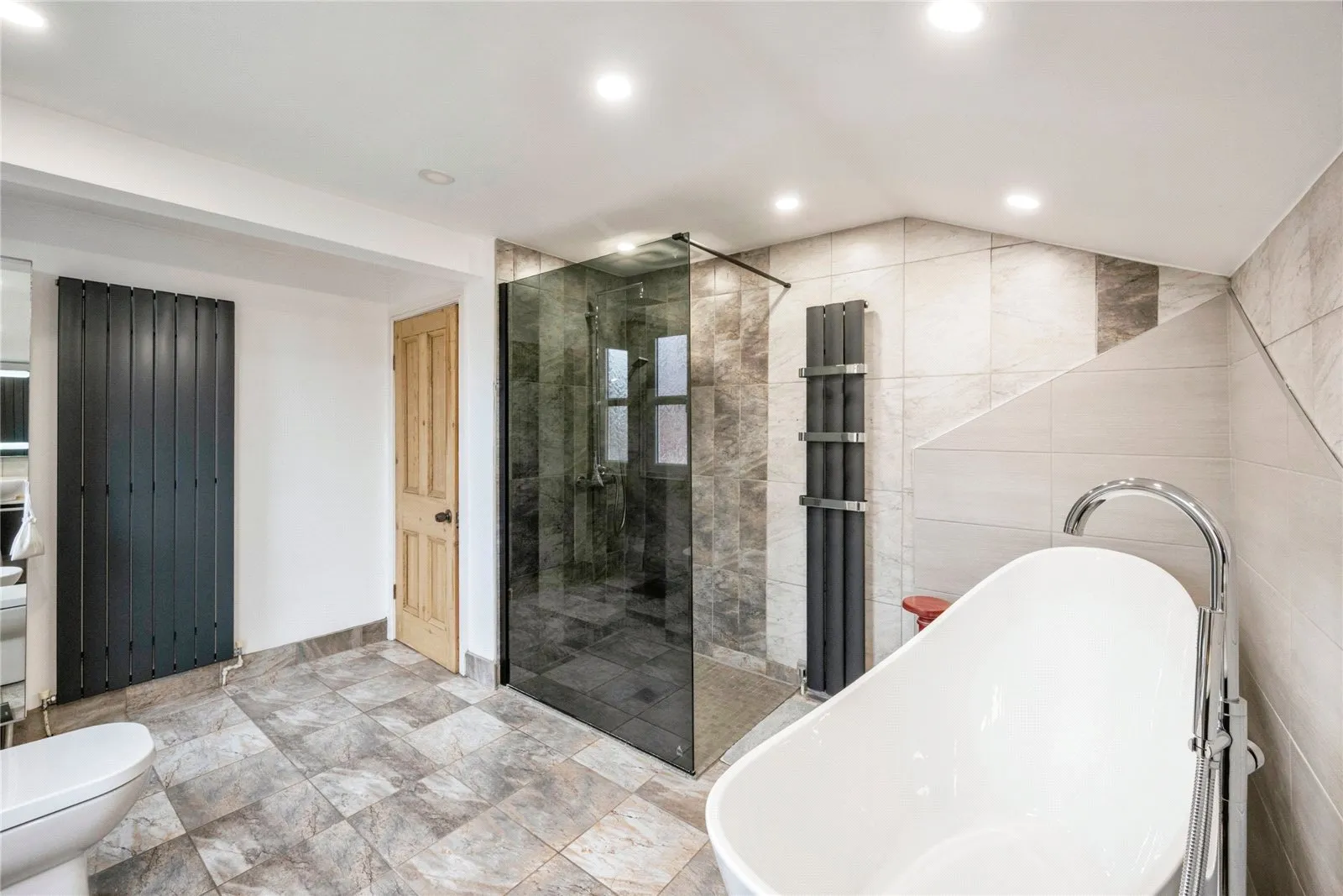 6 bed Semi-Detached