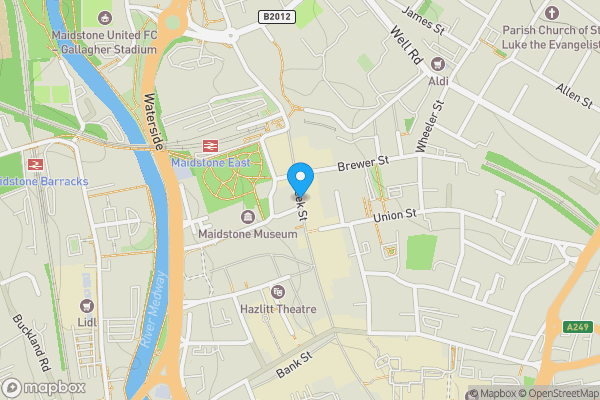 •	First Class Freehold Vacant Shop Unit